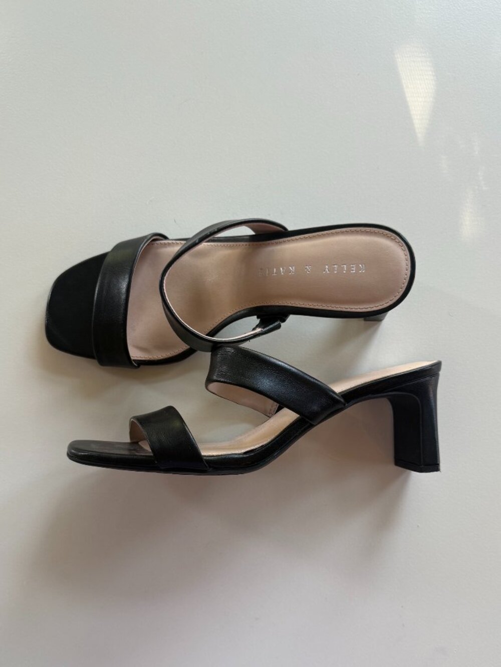 Kelly & Katie Carbren Black Square Toe Block Heel Sandals Size 7.5